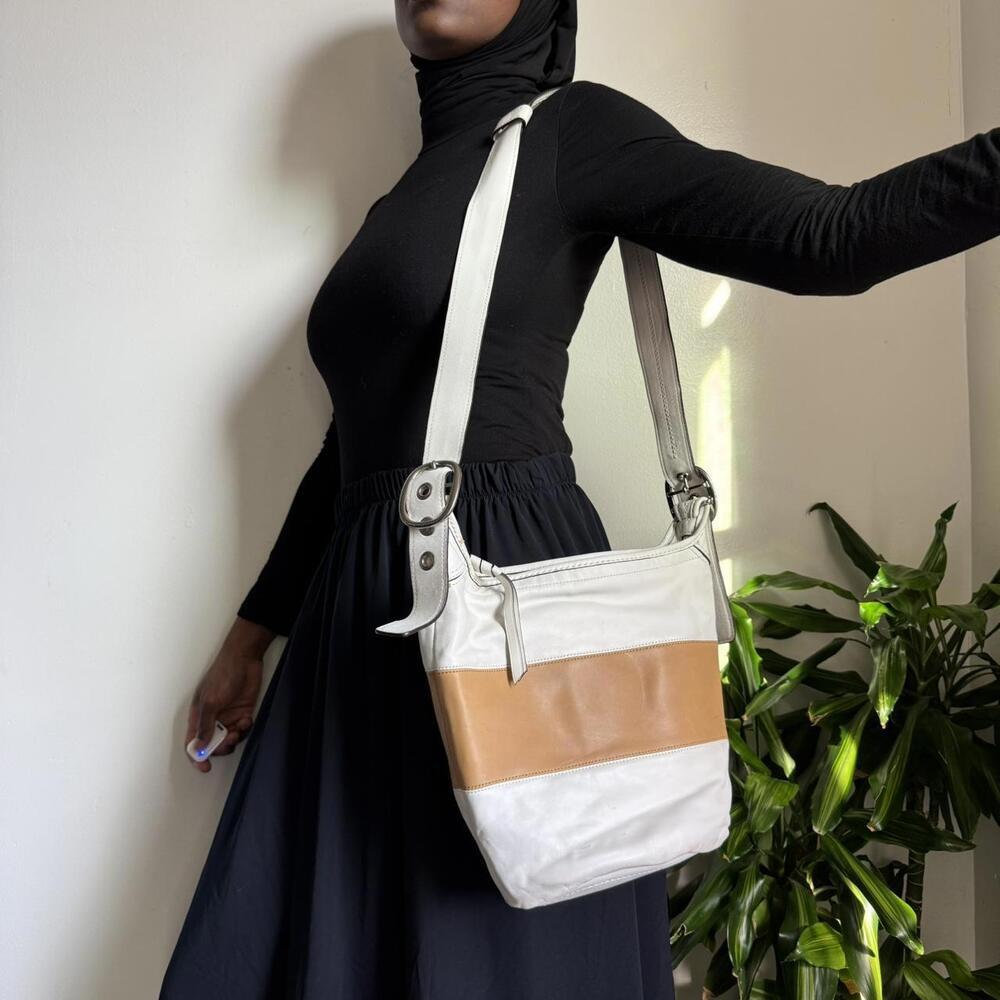 Vintage Coach two tones coquette crossbody/shoulder‎ bag